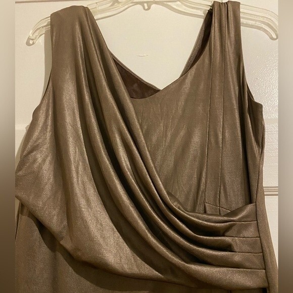 Donna gold/bronze shimmery mid length party dress - Picture 8 of 8